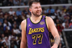 百家乐app-东契奇上月场均轰30.1分8.4板8.6助 命中64记三分创湖人单月纪录