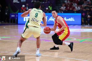 百家乐app-看男篮亚洲杯决赛没？朱正：胡明轩打得真强硬