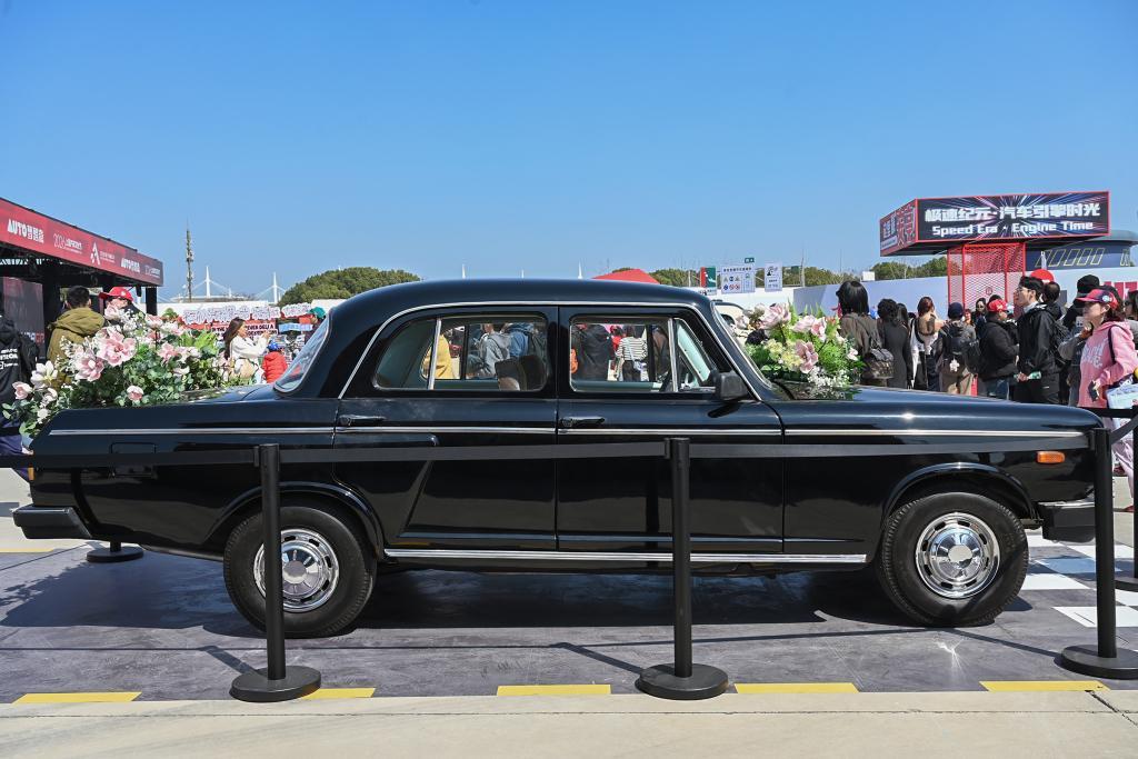 在线下注-魔都眼|上海汽车文化节联动F1启幕,这些经典车头你认识吗