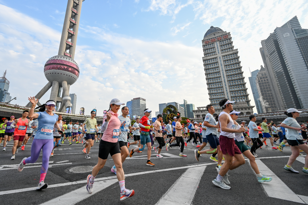 Baccarat Gaming-魔都眼｜世界跑者大聚会！上海半马吸引60多个国家和地区的选手