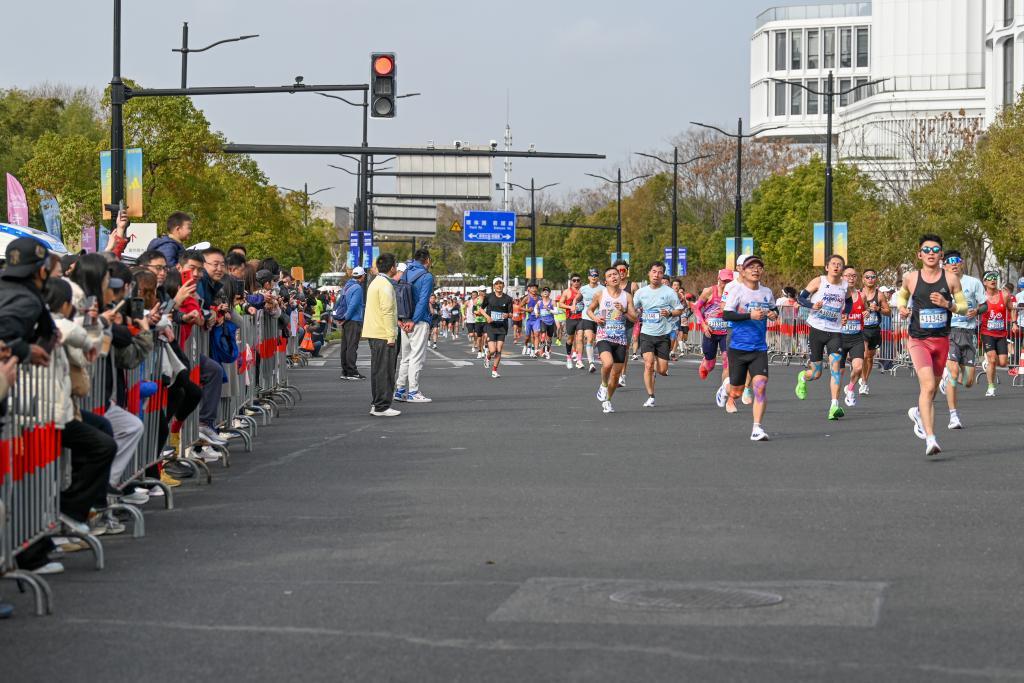 Baccarat Gaming-魔都眼｜世界跑者大聚会！上海半马吸引60多个国家和地区的选手