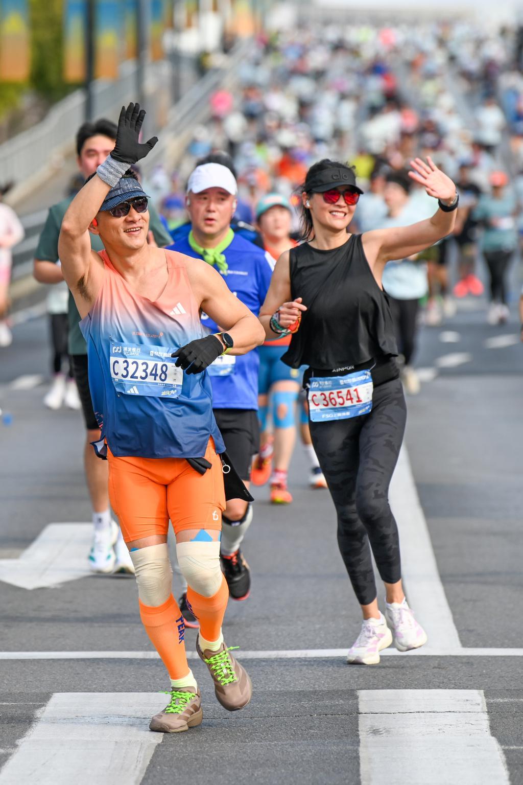 Baccarat Gaming-魔都眼｜世界跑者大聚会！上海半马吸引60多个国家和地区的选手