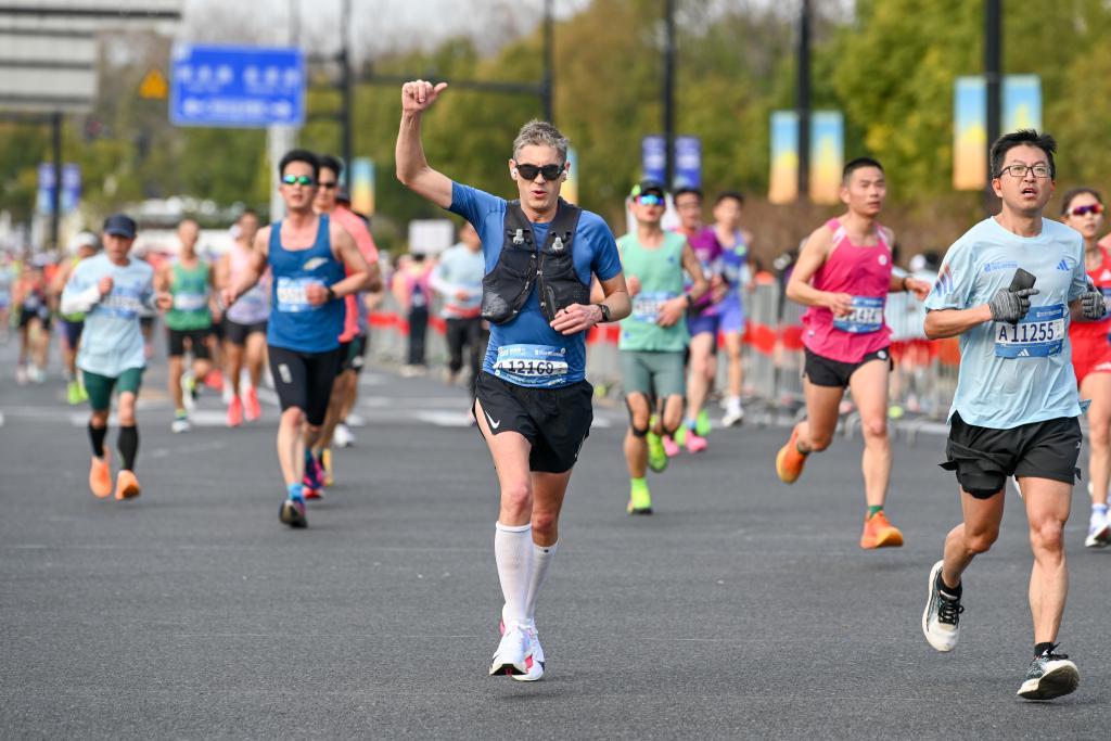 Baccarat Gaming-魔都眼｜世界跑者大聚会！上海半马吸引60多个国家和地区的选手