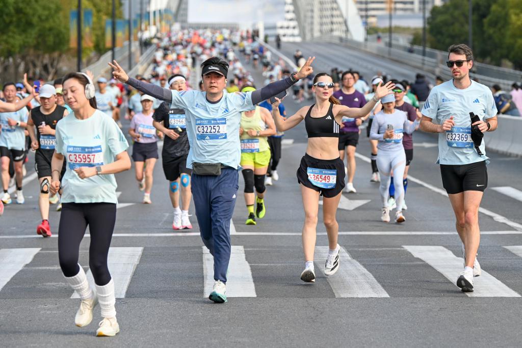 Baccarat Gaming-魔都眼｜世界跑者大聚会！上海半马吸引60多个国家和地区的选手