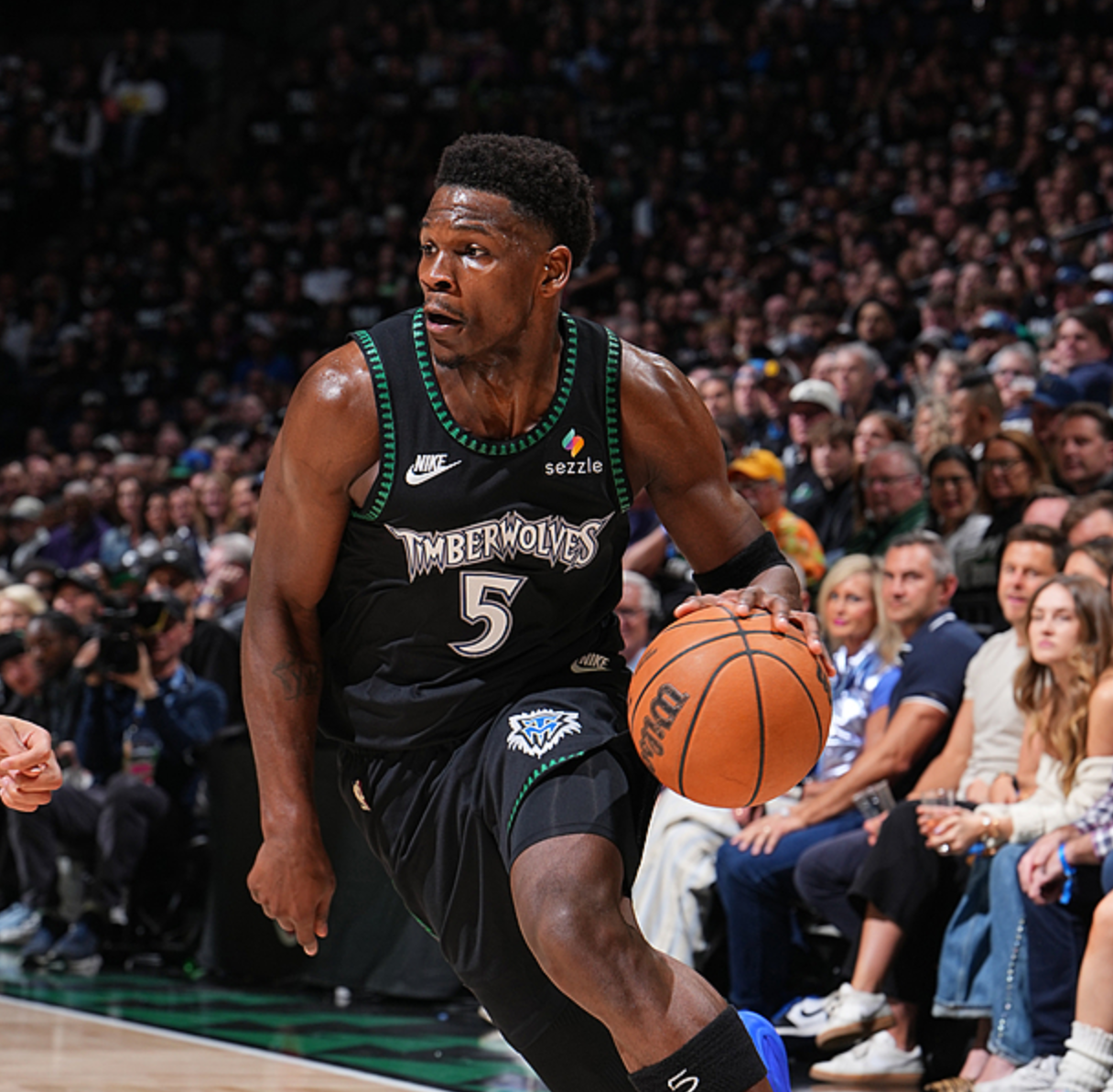 在线下注-逆转！多森姆43+4，约基奇24+15+9，NBA巨星伤退，季后赛走势巨变